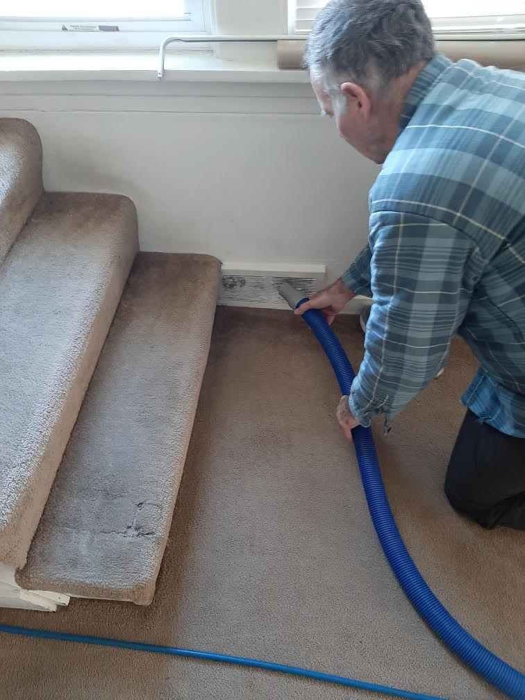 Professional stair carpet cleaning in Lansing